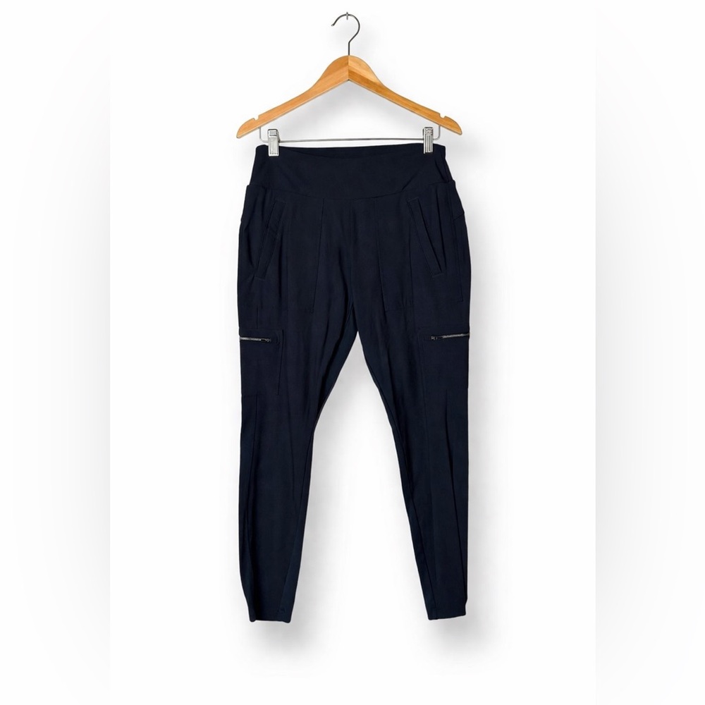 Athleta Headlands Hybrid Navy Tapered Women’s Pants with Zip Details Size 6